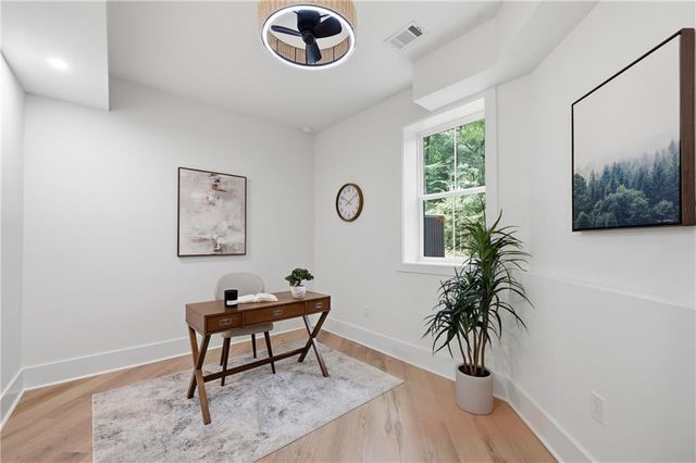 132 Lakeshore Drive NE, Marietta, GA 30067