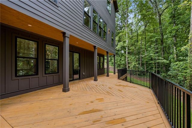 132 Lakeshore Drive NE, Marietta, GA 30067