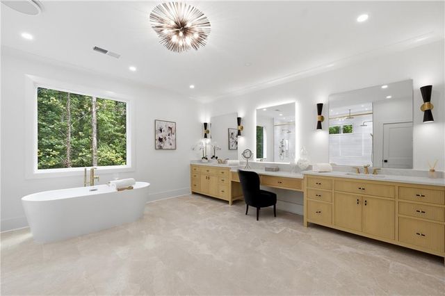 132 Lakeshore Drive NE, Marietta, GA 30067