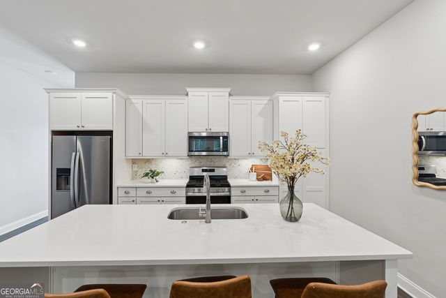 857 Constellation Drive, Decatur, GA 30033