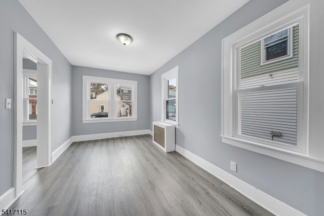 54 Thomas St, Bloomfield Twp., NJ 07003