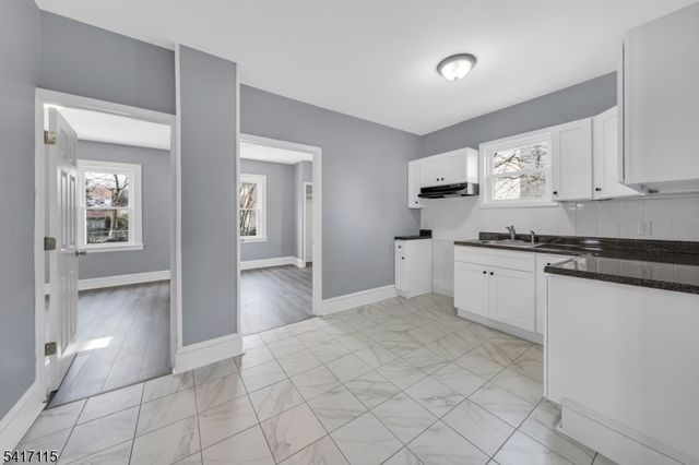 54 Thomas St, Bloomfield Twp., NJ 07003