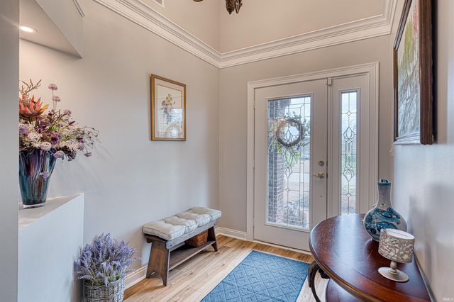 2064 Long Cove Circle, Newburgh, IN 47630