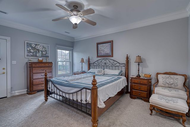 2064 Long Cove Circle, Newburgh, IN 47630