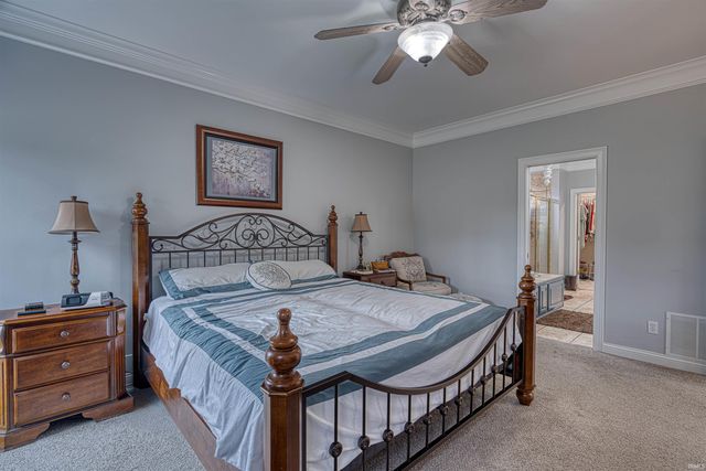 2064 Long Cove Circle, Newburgh, IN 47630