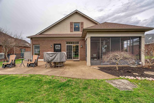 2064 Long Cove Circle, Newburgh, IN 47630