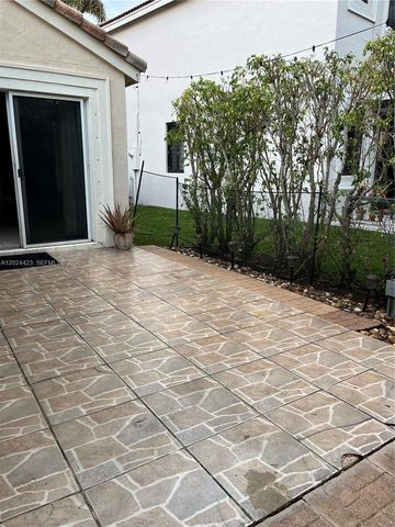 1467 Sunset Way 1467, Weston, FL 33327