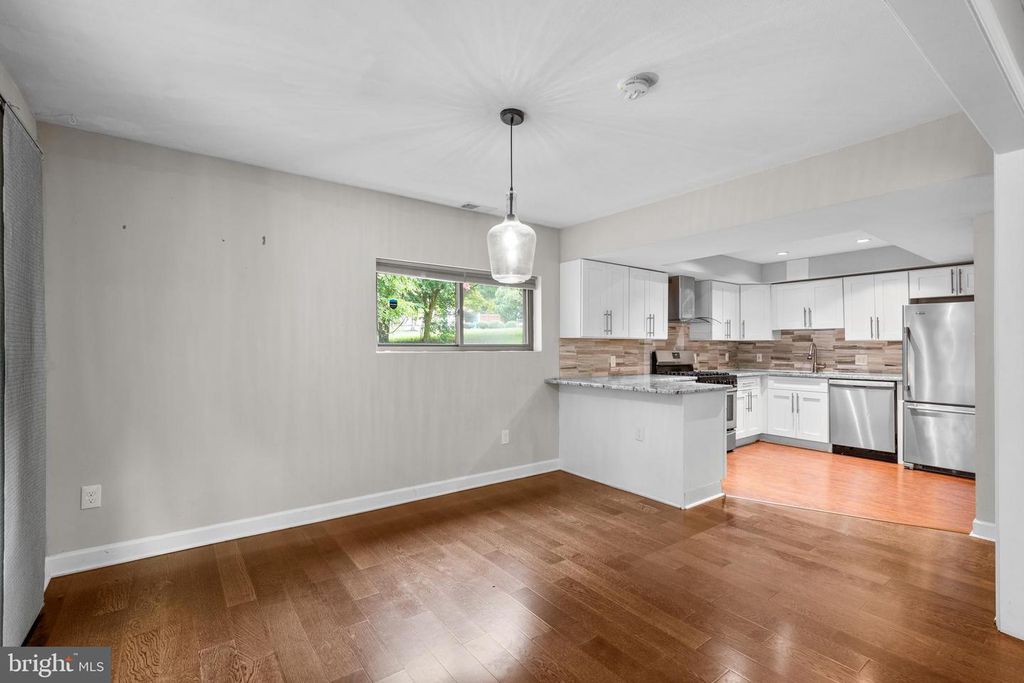 Image 5 of property listing at 9607 MUIRFIELD DR, Upper Marlboro, MD 20772