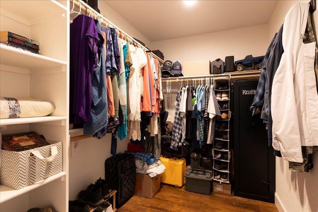 10596 Oak Dr, Grass Valley, CA 95949