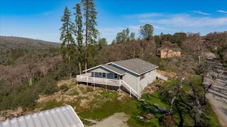10596 Oak Dr, Grass Valley, CA 95949