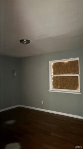 10040 Monarch Drive, St Louis, MO 63136