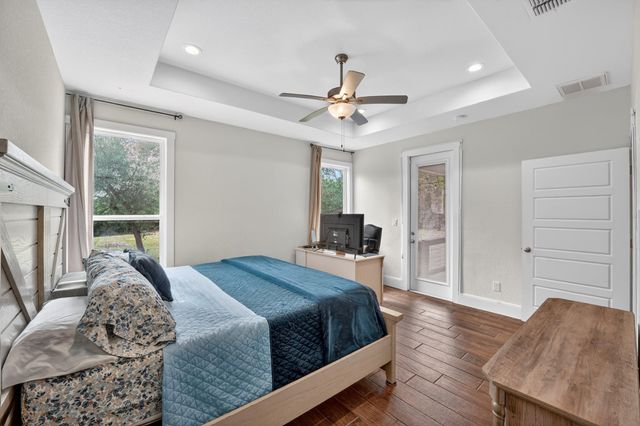 1619 Scenic View DR, Canyon Lake, TX 78133