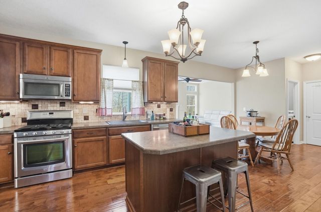 145 Winding Valley Drive, Delaware, OH 43015