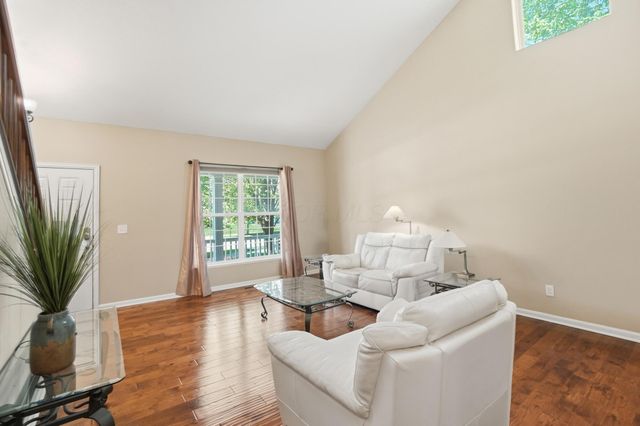 145 Winding Valley Drive, Delaware, OH 43015