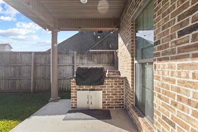 3536 Caffin Dr, Beaumont, TX 77706