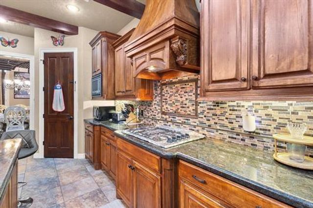 3536 Caffin Dr, Beaumont, TX 77706