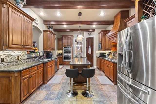 3536 Caffin Dr, Beaumont, TX 77706