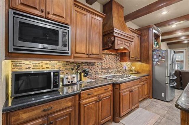 3536 Caffin Dr, Beaumont, TX 77706