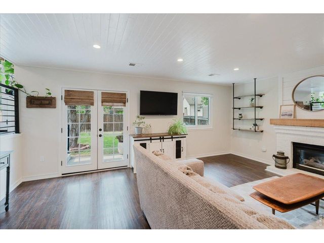 8433 Tabor Cir, Arvada, CO 80005