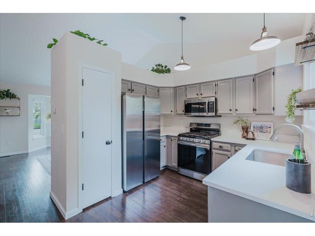 8433 Tabor Cir, Arvada, CO 80005