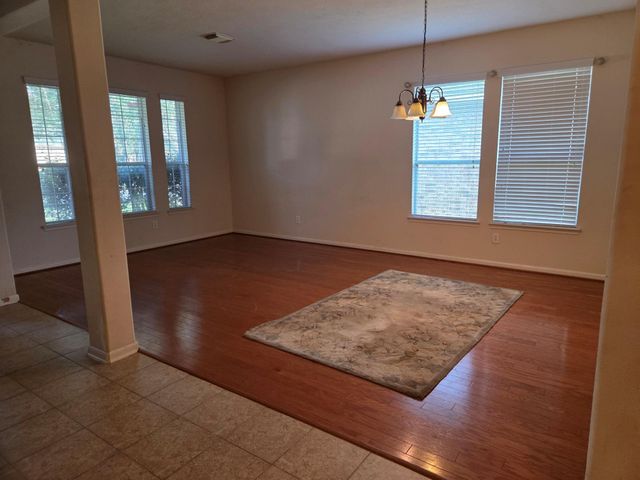 7402 Compass Rose Drive, Richmond, TX 77407