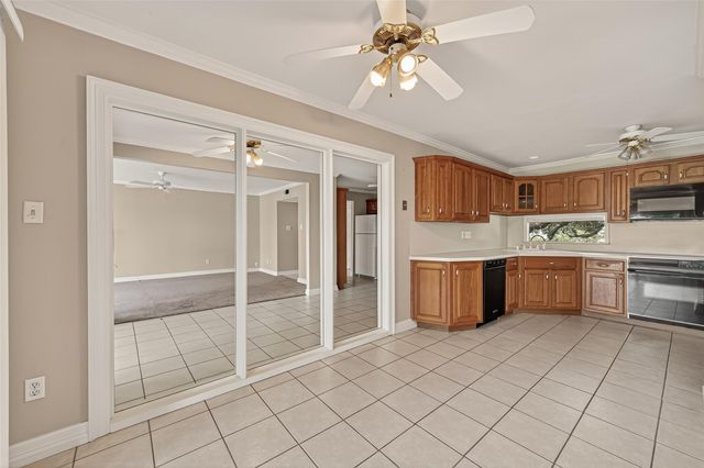 8211 Katy Freeway 19, Houston, TX 77024