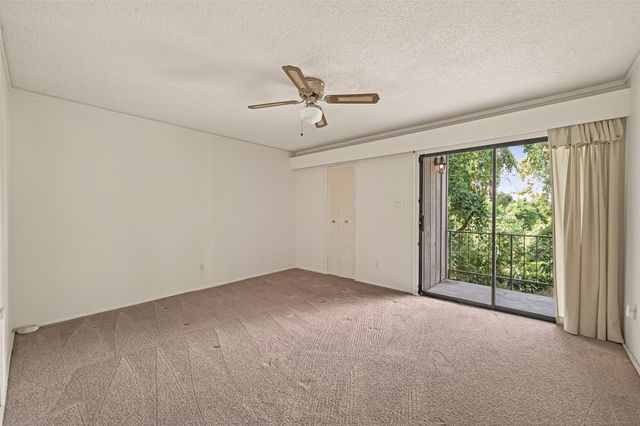 8211 Katy Freeway 19, Houston, TX 77024