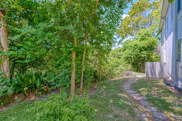 8211 Katy Freeway 19, Houston, TX 77024