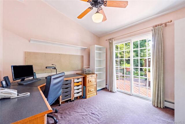 100 Elm Street, Islip, NY 11751