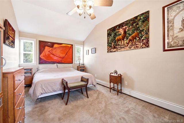 100 Elm Street, Islip, NY 11751