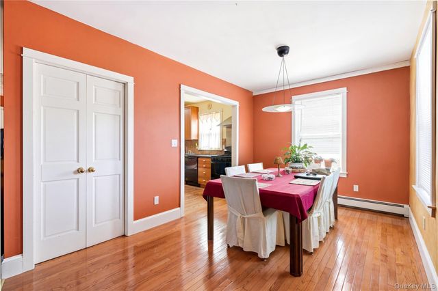 100 Elm Street, Islip, NY 11751