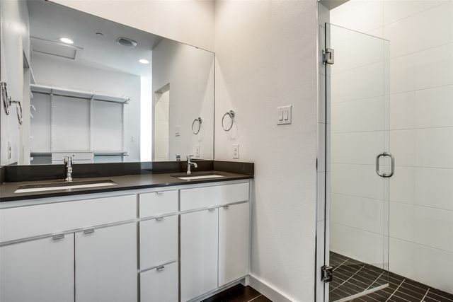 4901 Live Oak Street B, Dallas, TX 75206