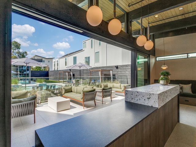 4901 Live Oak Street B, Dallas, TX 75206