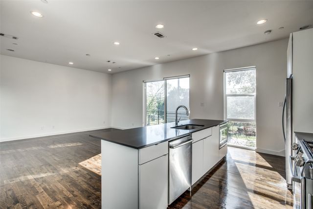 4901 Live Oak Street B, Dallas, TX 75206