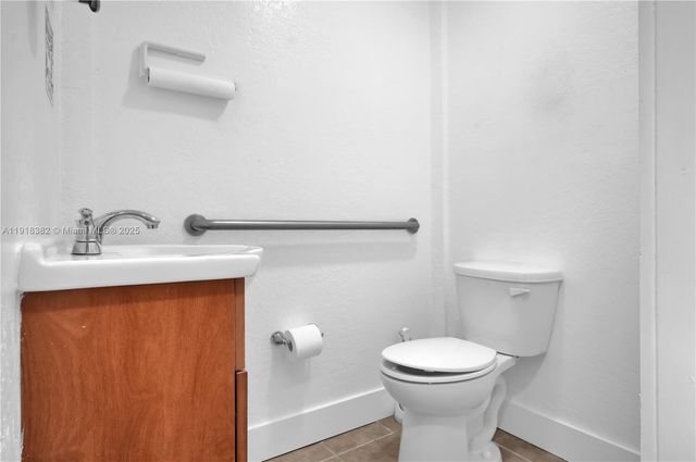 7311 NW 12th St 29, Miami, FL 33126