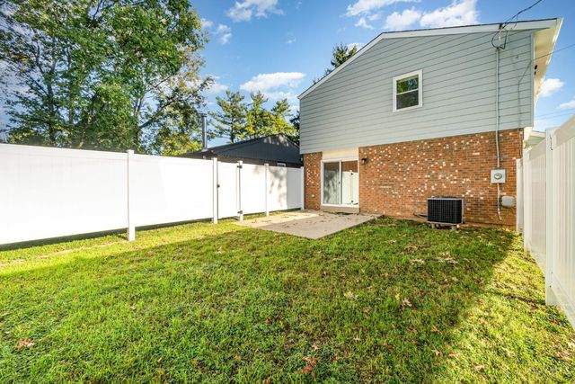 22 Robbie Road, Milford, OH 45150