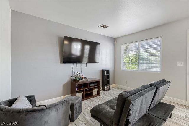 5330 East Charleston Boulevard 106, Las Vegas, NV 89142