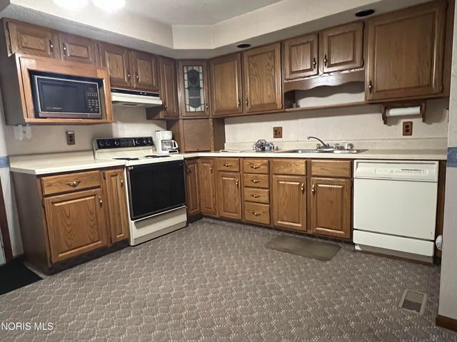 306 S Harrison Street, Sherwood, OH 43556