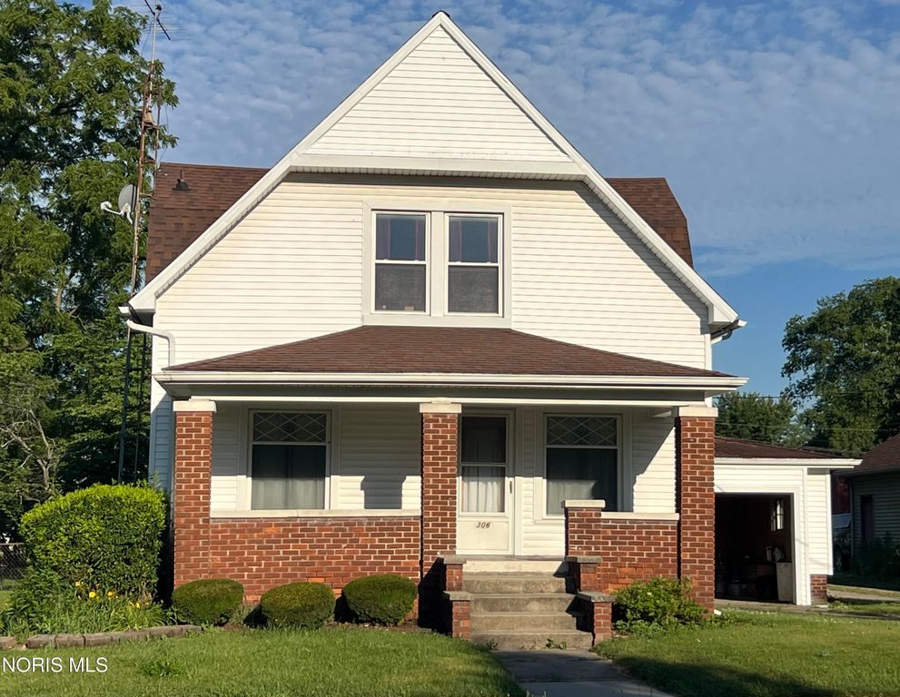 306 S Harrison Street, Sherwood, OH 43556