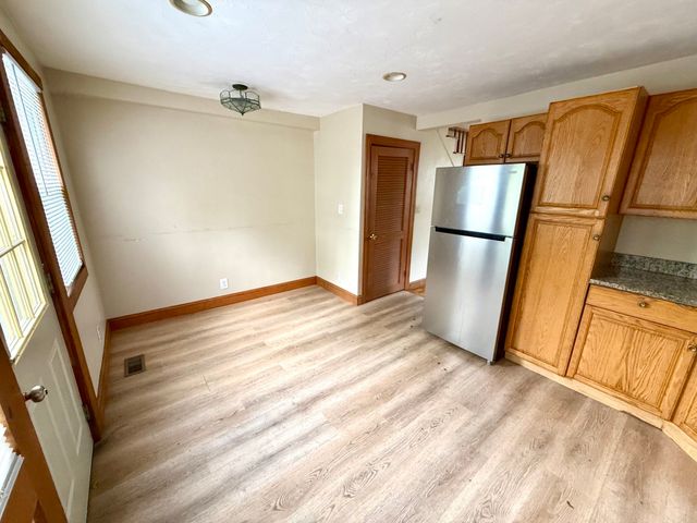 21 Bursley Rd 1, Weymouth, MA 02191