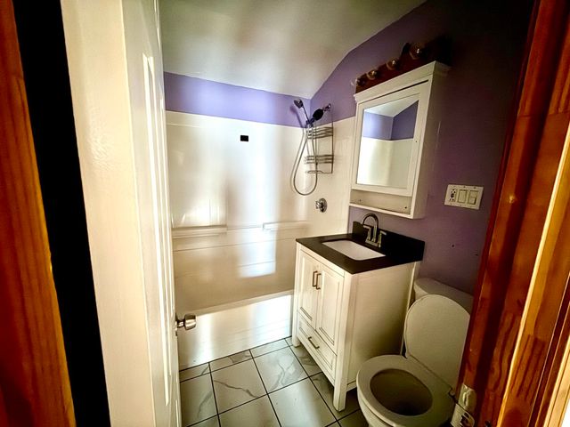 21 Bursley Rd 1, Weymouth, MA 02191
