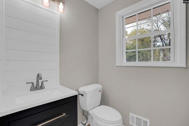 1005 Dogwood Avenue, Elgin, SC 29045