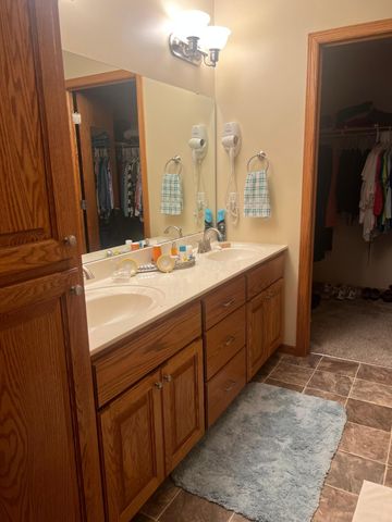 423 Cassandra Drive 28, New Richmond, WI 54017