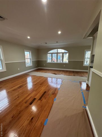 118-32 200th Street 2nd flr, Saint Albans, NY 11412