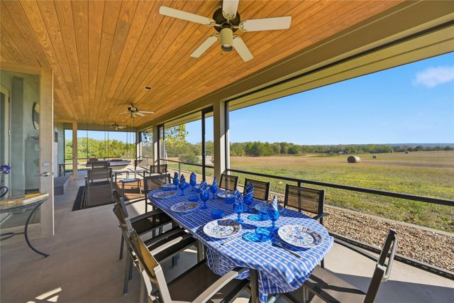 7850 Highway 159 W, Bellville, TX 77418
