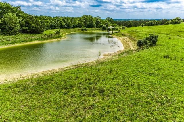 7850 Highway 159 W, Bellville, TX 77418