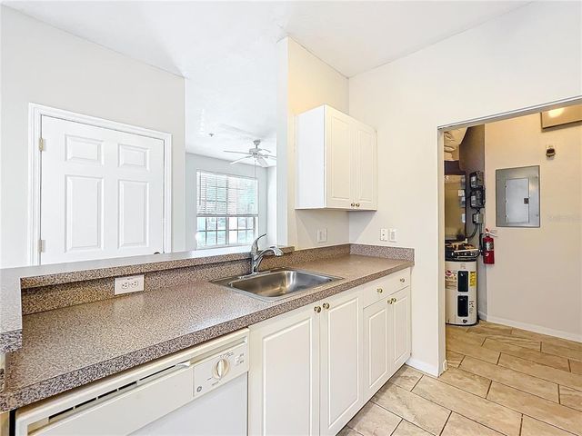 832 GRAND REGENCY POINT 102, Altamonte Springs, FL 32714