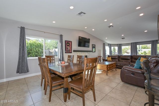 3043 N 34TH Street, Phoenix, AZ 85018