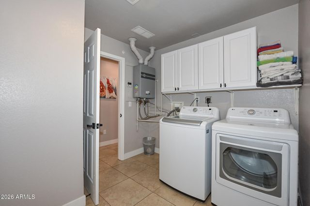 3043 N 34TH Street, Phoenix, AZ 85018