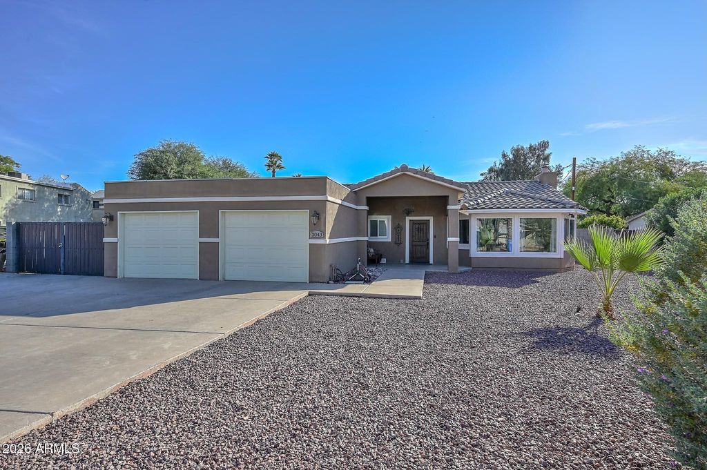 3043 N 34TH Street, Phoenix, AZ 85018
